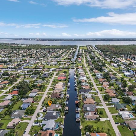 Gulf Access, Kayaks, Heated Pool - Cape By The Ocean - Roelens Villa Cape Coral Eksteriør billede